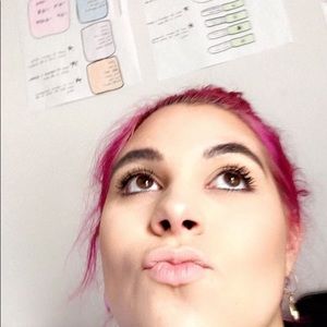 Meet your Posher, Victoria